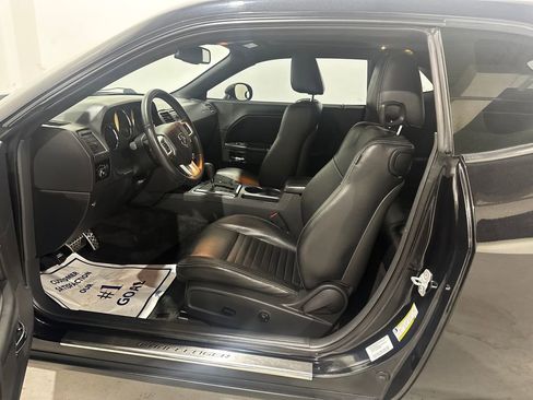 Used 2011 Dodge Challenger R/T image 12