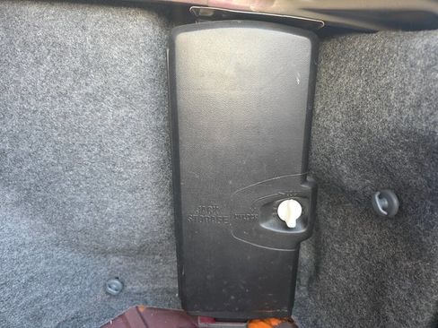 Used 1999 Buick Le Sabre Custom image 46