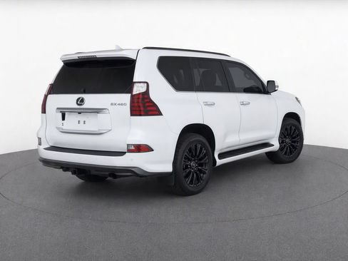 Used 2022 Lexus GX 460 Luxury w/ Sport Design Package AWD/4WD image 6