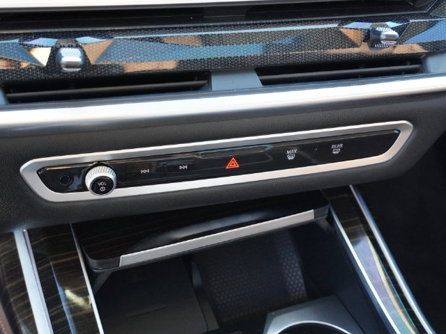 Used 2024 BMW X7 xDrive40i AWD/4WD image 44