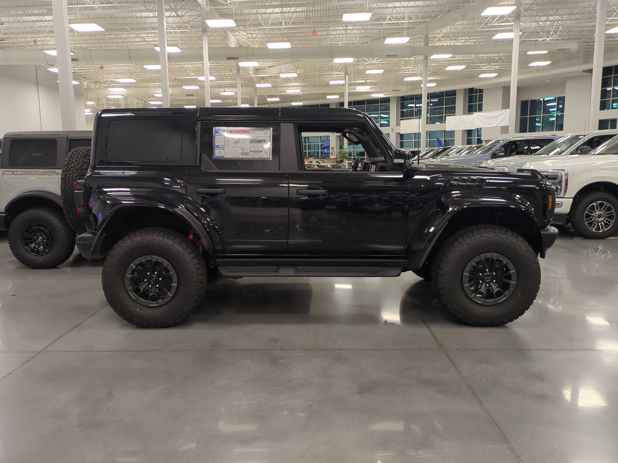 New 2026 Ford Bronco Raptor AWD/4WD image 3