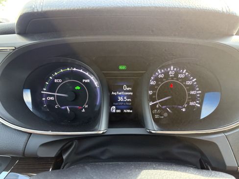 Used 2015 Toyota Avalon Limited FWD image 15