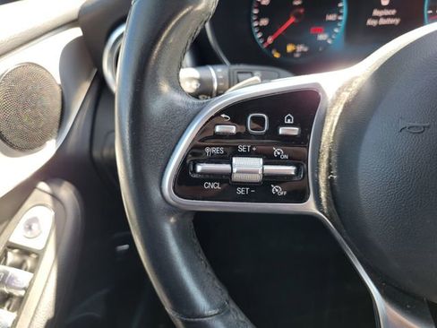 Used 2022 Mercedes-Benz GLC 300 image 21
