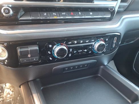 New 2025 GMC Sierra 3500 SLT w/ SLT Premium Package image 16