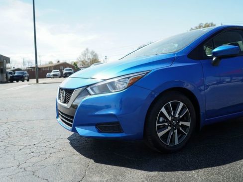 Used 2022 Nissan Versa SV image 10