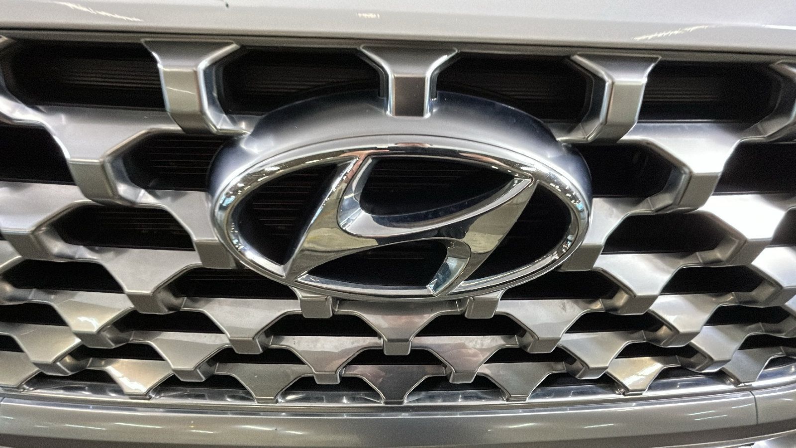 Used 2023 Hyundai Santa Fe SEL Convenience AWD/4WD image 9