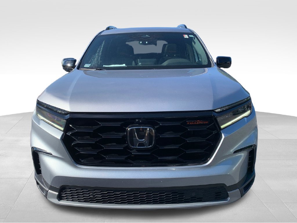 Used 2024 Honda Pilot TrailSport image 13