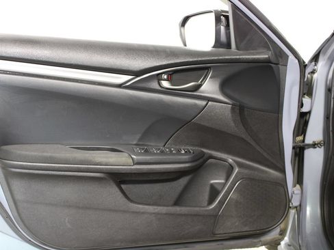 Used 2018 Honda Civic Sport image 7