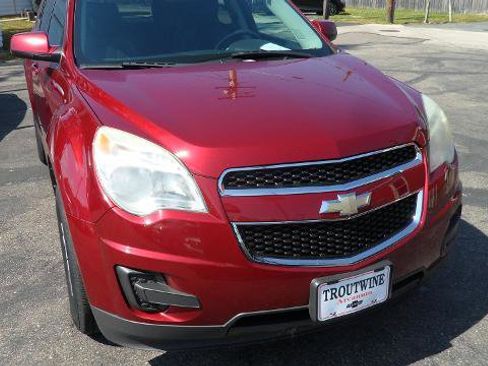 Used 2011 Chevrolet Equinox LT w/ Driver Convenience Package image 2