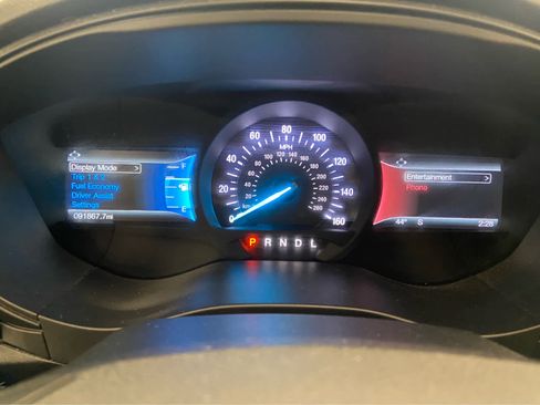 Used 2018 Ford Fusion SE w/ Fusion SE Technology Package image 21