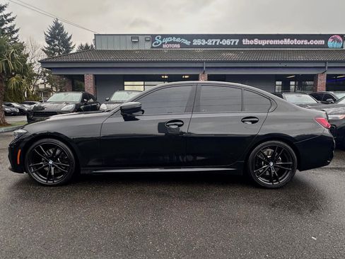 Used 2022 BMW 330i Sedan w/ M Sport Package image 3