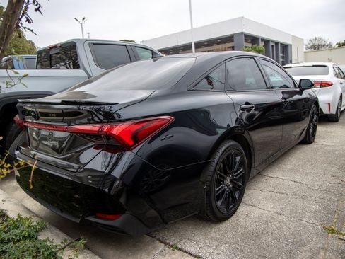 Used 2022 Toyota Avalon XSE image 7