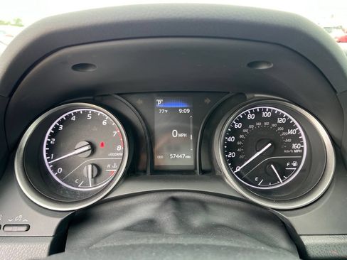 Used 2024 Toyota Camry SE FWD image 23