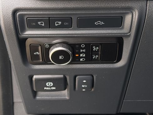Used 2023 Ford F150 Platinum w/ Equipment Group 701A High AWD/4WD image 31