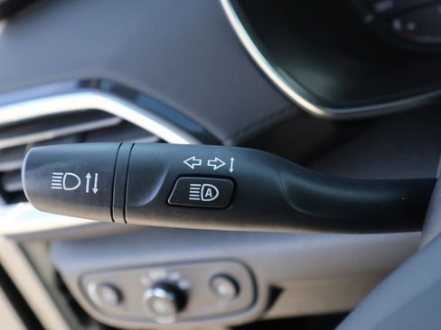 Used 2023 Chevrolet TrailBlazer LT w/ Convenience Package image 35