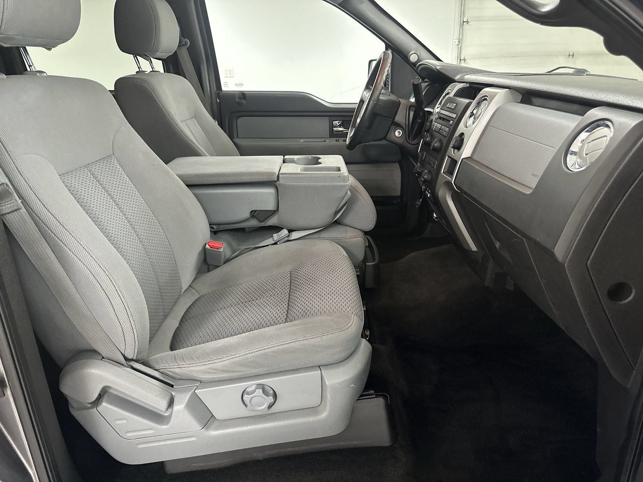 Used 2014 Ford F150 XLT AWD/4WD image 18