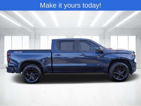 Used 2022 Chevrolet Silverado 1500 RST w/ LPO, Blackout Package image 2