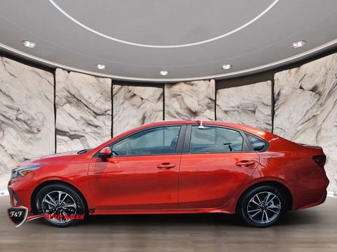 Used 2024 Kia Forte LXS FWD image 5