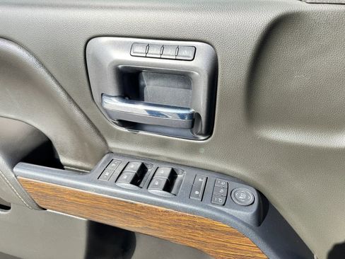 Used 2019 GMC Sierra 3500 Denali AWD/4WD image 12