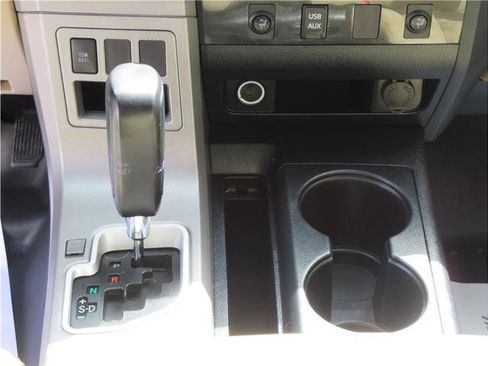 Used 2013 Toyota Tundra SR5 image 8