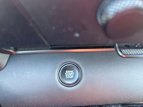 Used 2025 Hyundai Elantra Sport image 29