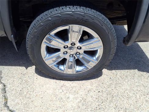 Used 2017 GMC Sierra 1500 SLT image 19