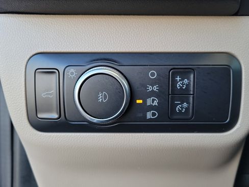 Certified 2022 Ford Escape SEL w/ Technology Package image 21