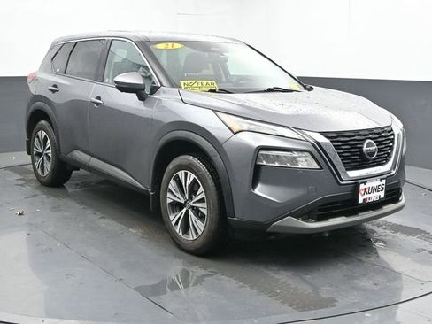Used 2021 Nissan Rogue SV AWD/4WD image 2