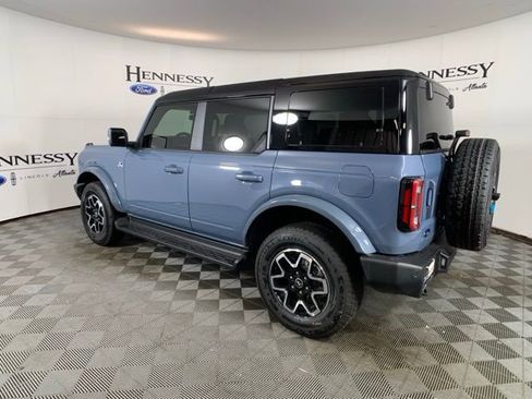 Used 2025 Ford Bronco Outer Banks image 4