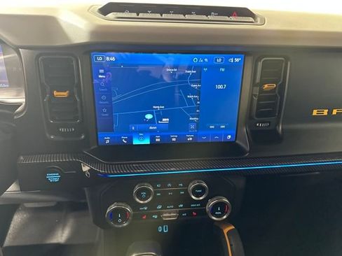 Used 2022 Ford Bronco Badlands w/ Sasquatch Package image 24