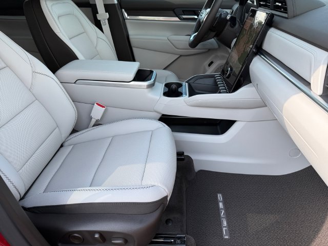 Used 2026 GMC Terrain Denali AWD/4WD image 10