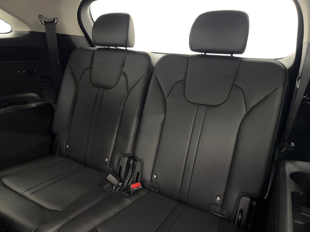 Used 2024 Kia Sorento SX FWD image 41