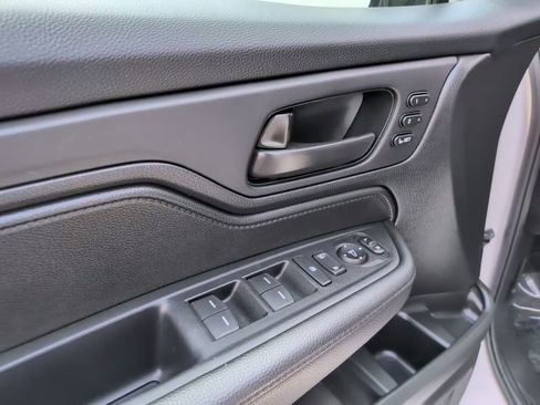 Used 2025 Honda Odyssey Sport-L image 21