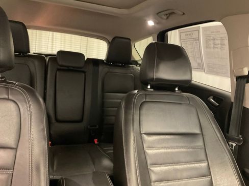 Used 2017 Ford Escape Titanium w/ Canadian Touring Package AWD/4WD image 30