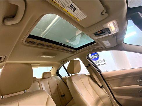 Used 2015 BMW 320i Sedan image 14