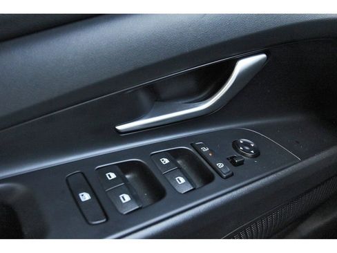 Certified 2024 Hyundai Elantra SEL w/ Convenience Package image 22