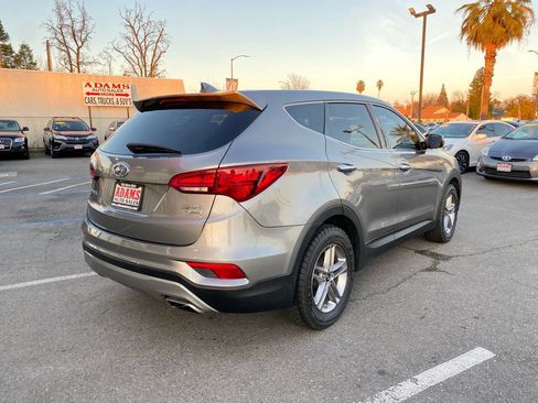 Used 2017 Hyundai Santa Fe Sport image 3
