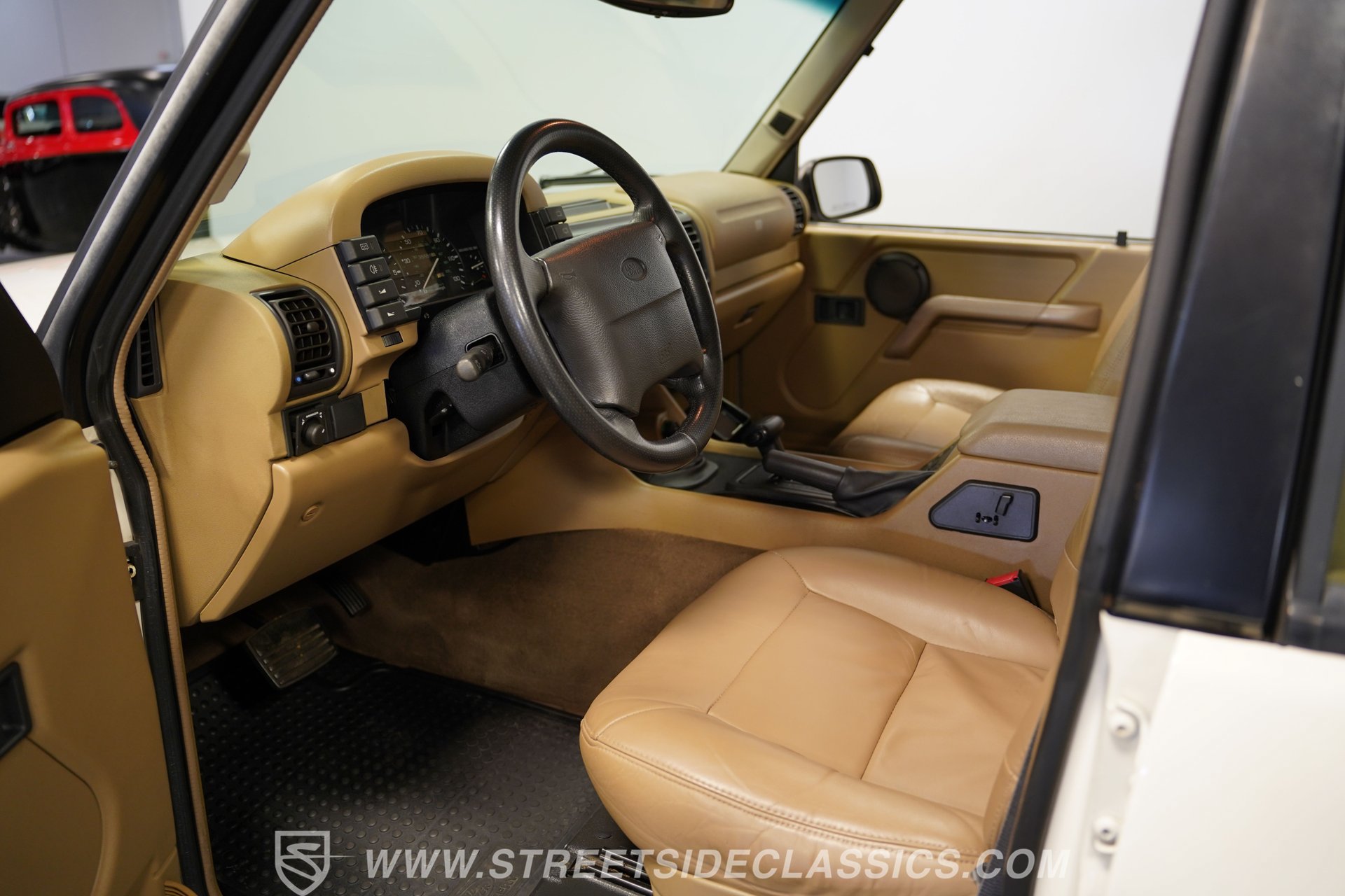 Used 1996 Land Rover Discovery AWD/4WD image 4