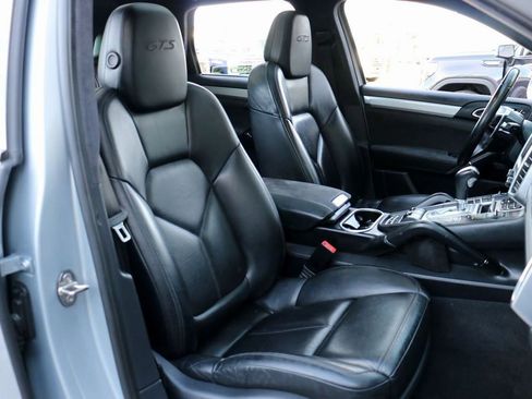Used 2016 Porsche Cayenne GTS image 36