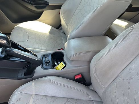 Used 2013 Ford Focus Electric Hatchback FWD image 19