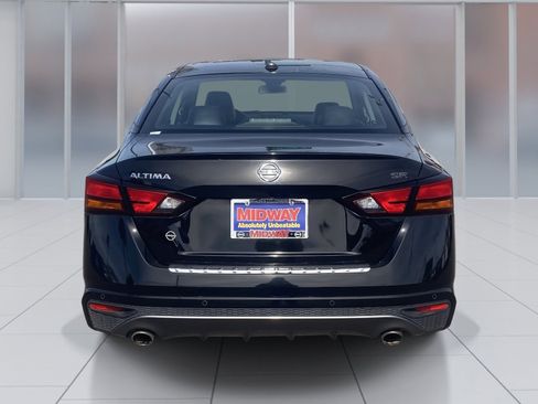 Certified 2021 Nissan Altima 2.5 SR w/ SR Premium Package image 5