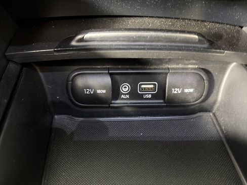 Used 2020 Kia Optima SE image 22