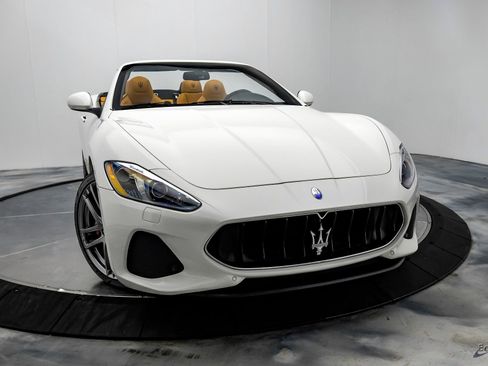 Used 2018 Maserati GranTurismo Sport image 28