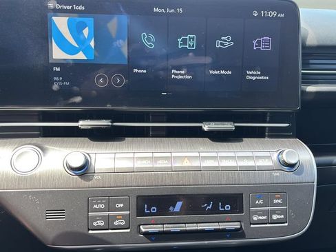 Used 2025 Hyundai Kona SEL FWD image 23