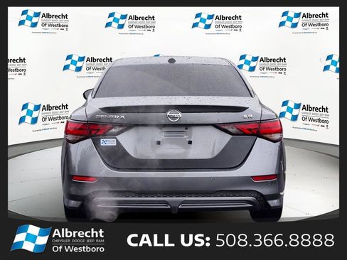 Used 2022 Nissan Sentra SR w/ SR Premium Package FWD image 4