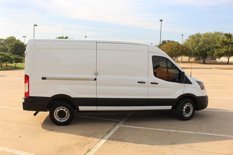 Used 2024 Ford Transit 250 148 Medium Roof RWD image 5