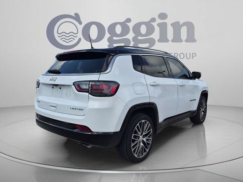 Used 2022 Jeep Compass Limited w/ Elite Group AWD/4WD image 6