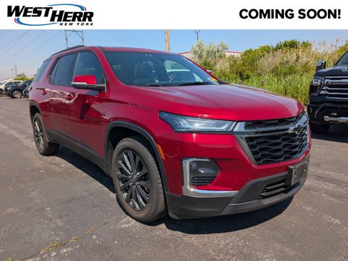 Used 2023 Chevrolet Traverse RS AWD/4WD image 1