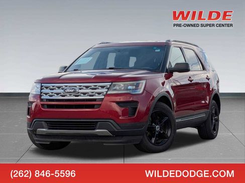 Used 2019 Ford Explorer XLT image 1