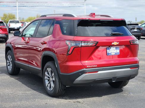 New 2026 Chevrolet Equinox LT FWD image 4
